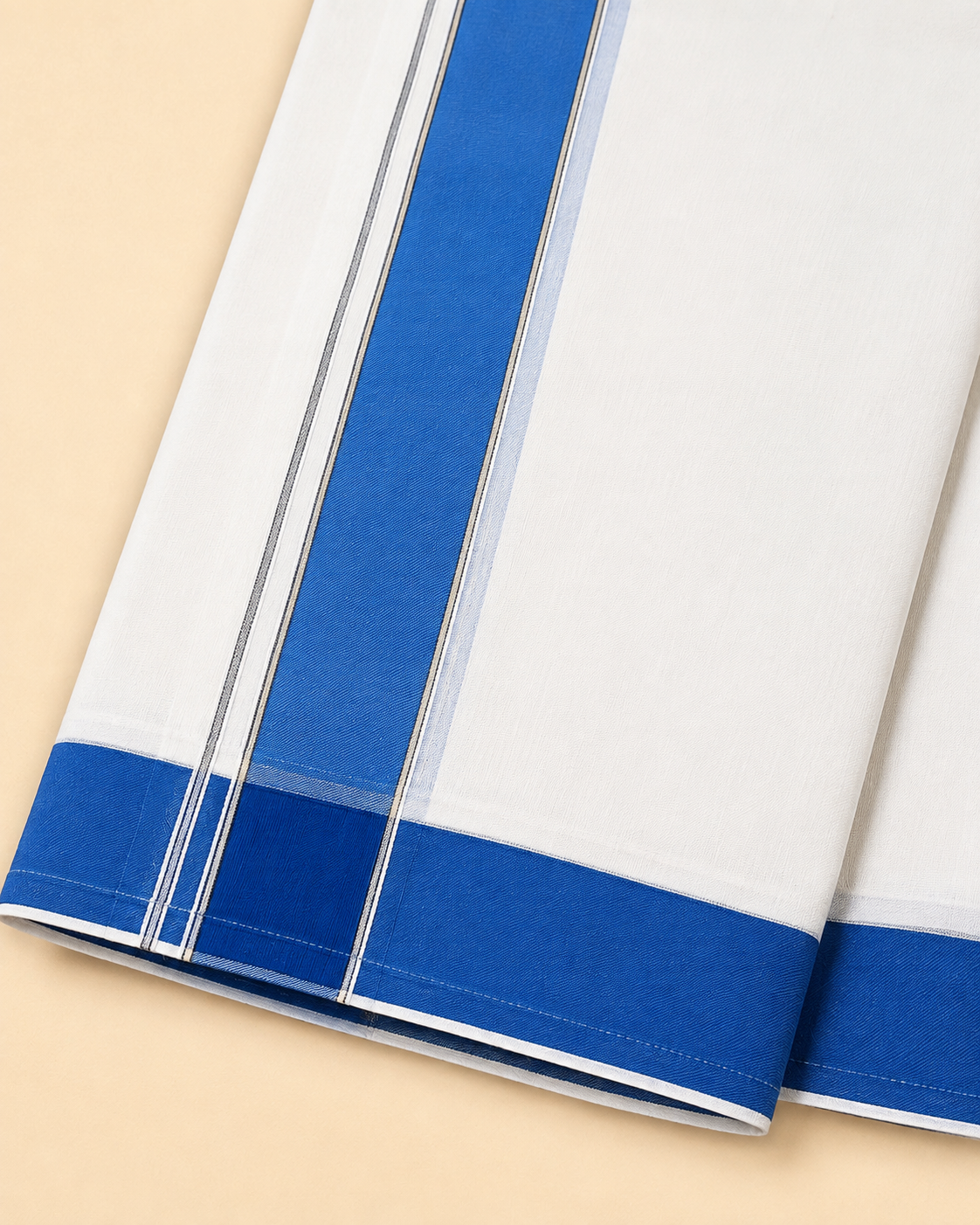 Men's Traditional Cotton Panchakacham 10×6 Dhoti & Angavastram Set – White with Royal Blue Cotton Border | 4.5 m Dhoti + 2.7 m Angavastram