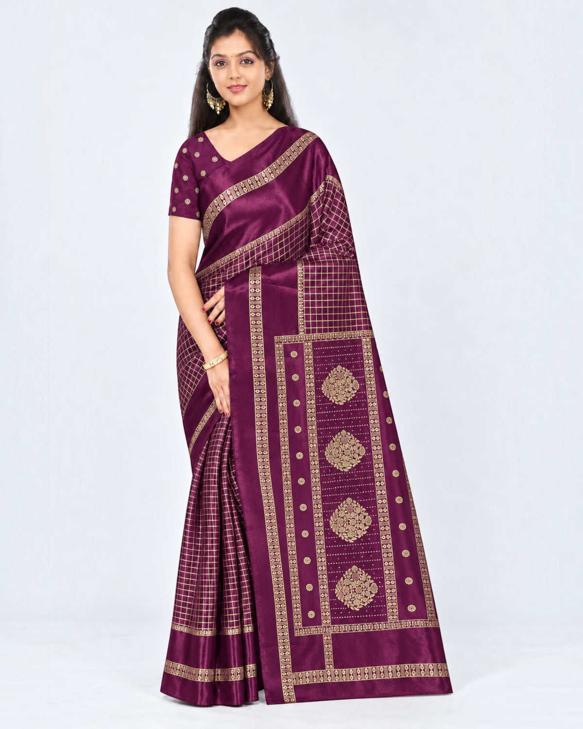 பெண்களுக்கான டர்க்கி சில்க் புடவை மற்றும் பிளவுஸ் பீஸ் – டீப் பிளம் கோல்ட் செக்ஸ் | பாரிஸ் பியூட்டி