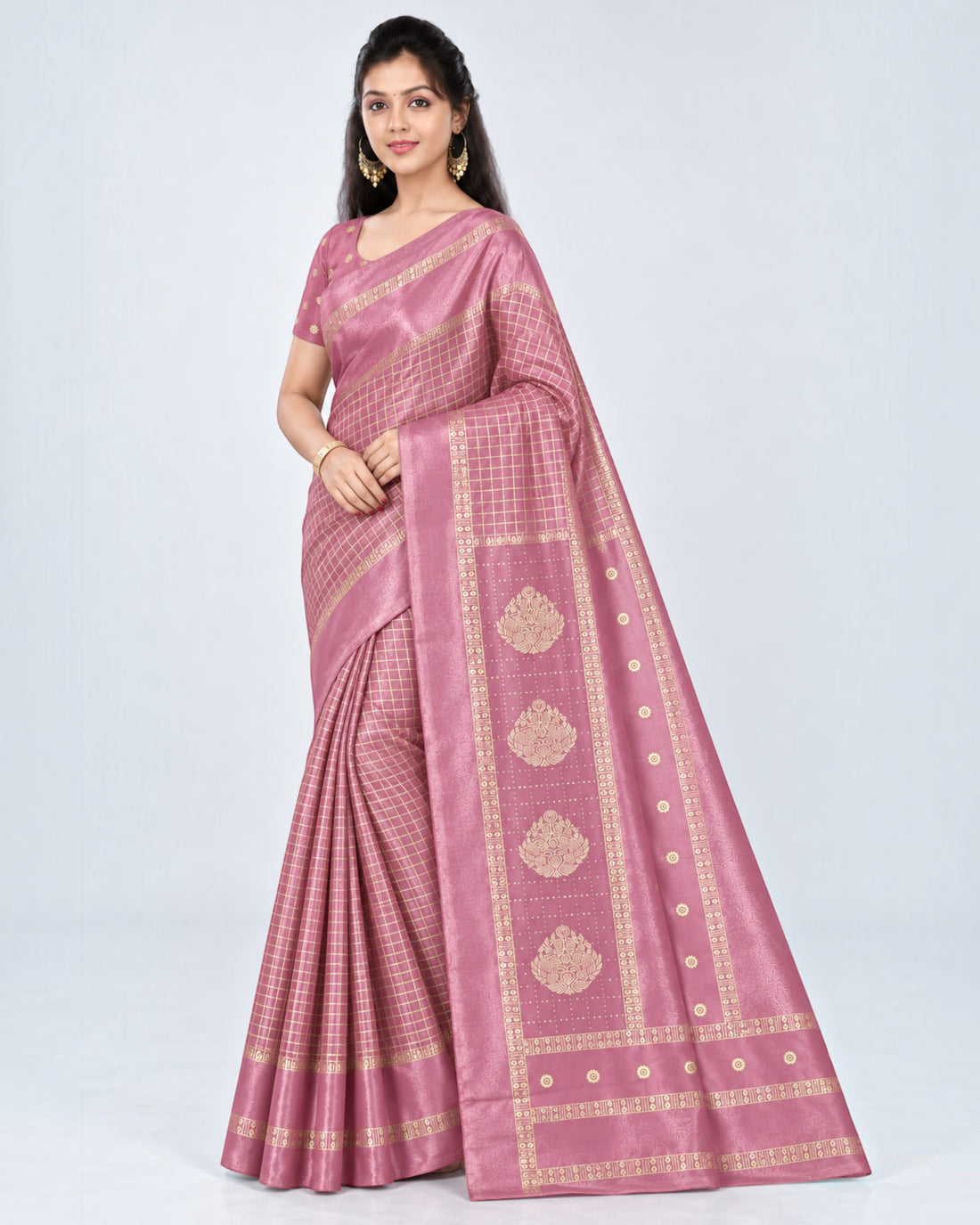 பெண்களுக்கான டர்க்கி சில்க் புடவை மற்றும் பிளவுஸ் பீஸ் – டஸ்டி ரோஸ் கோல்டு செக்ஸ் | பாரிஸ் பியூட்டி