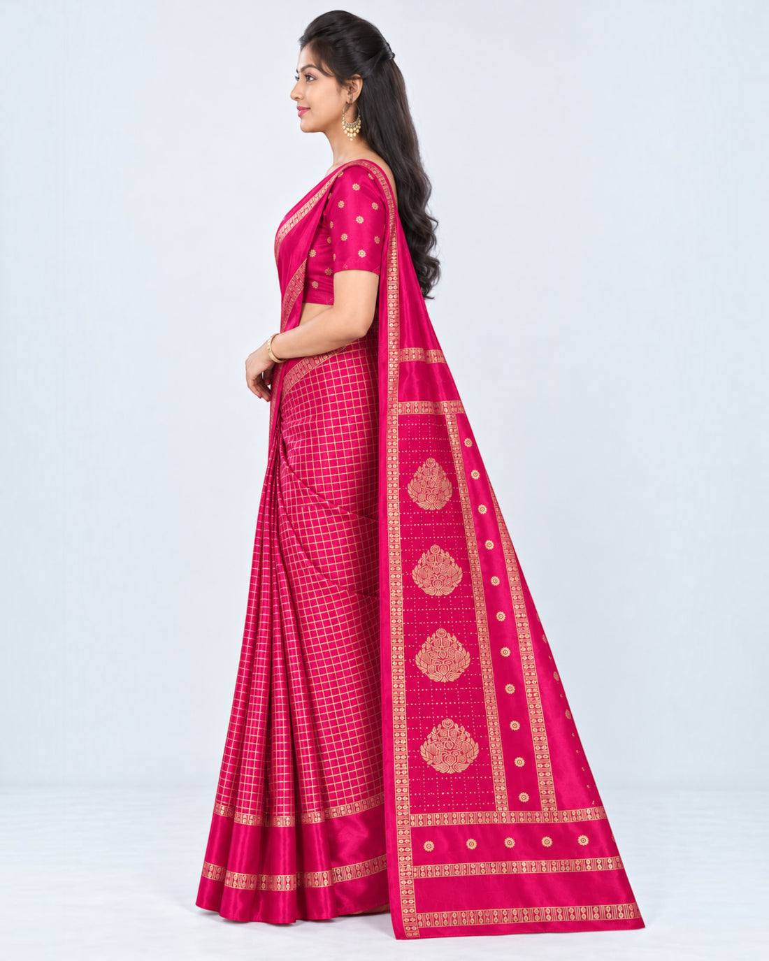 பெண்களுக்கான டர்க்கி சில்க் புடவை மற்றும் பிளவுஸ் பீஸ் – ராணி பிங்க் கோல்டு செக்ஸ் | பாரிஸ் பியூட்டி
