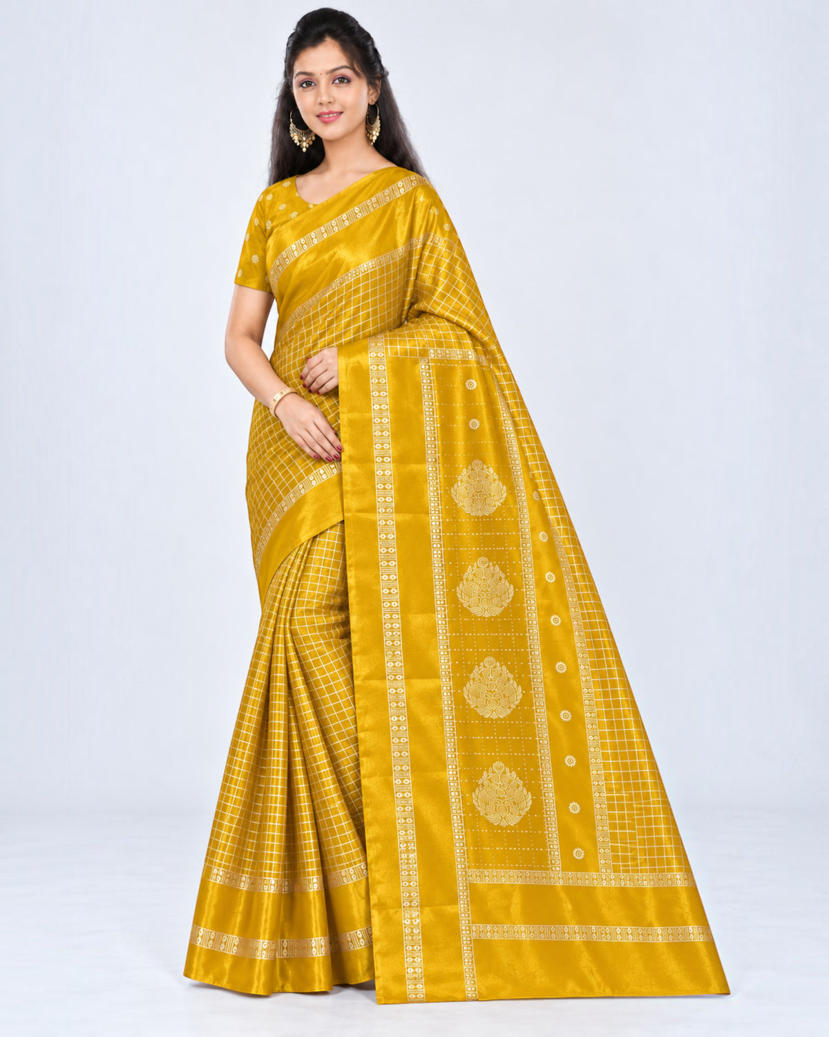 பெண்களுக்கான டர்க்கி சில்க் சேலை (பிளவுஸ் பீஸுடன்) - கடுகு மஞ்சள் மற்றும் கோல்டன் செக்ஸ் | பாரிஸ் பியூட்டி