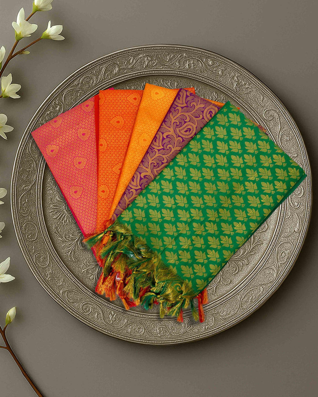 Assorted Colour Jari Shawl/Ponnadai