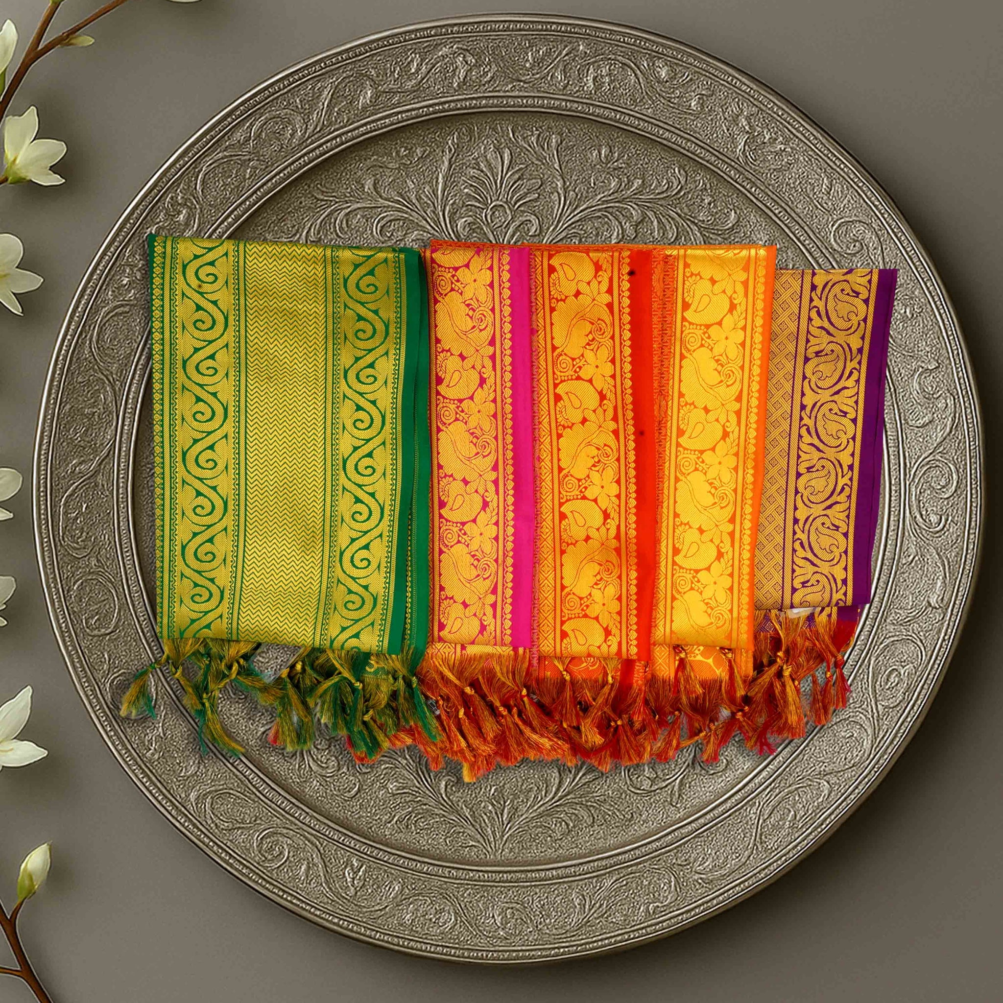 Assorted Colour Jari Shawl/Ponnadai