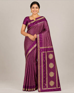 பெண்களுக்கான டர்க்கி சில்க் புடவை மற்றும் பிளவுஸ் பீஸ் – ஒயின் கோல்டு செக்ஸ் | பாரிஸ் பியூட்டி